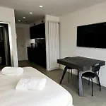 Luxurious 1,5 Apartment With Parking Near Center